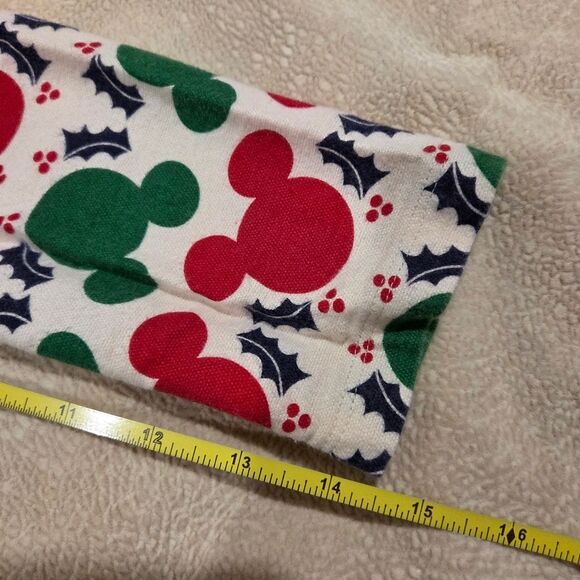 Hanna Andersson Disney Christmas Nightgown, Size 8 (130) - Picture 9 of 10